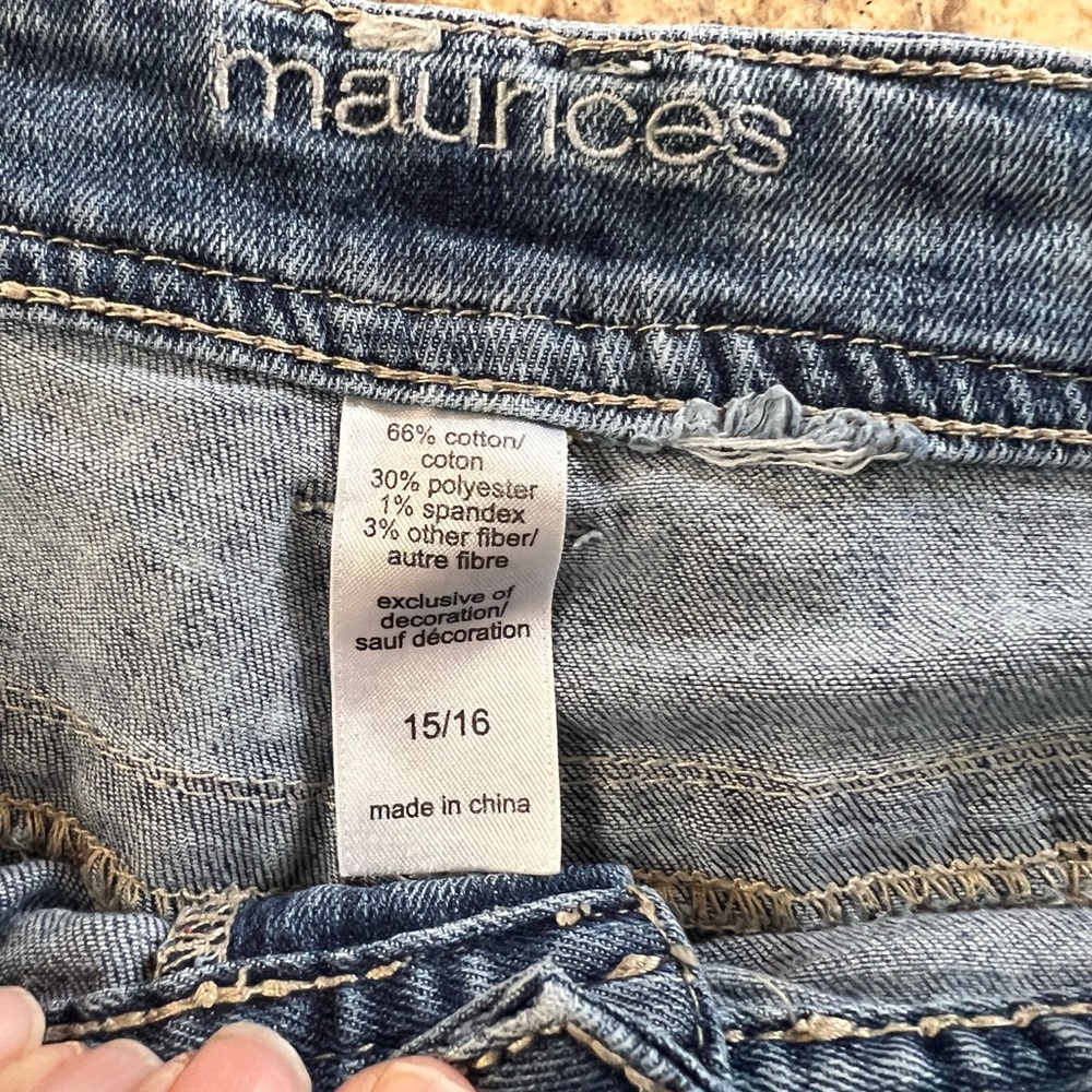 Maurices Distressed worn frayed Blue Denim Shorts - Picture 2 of 9